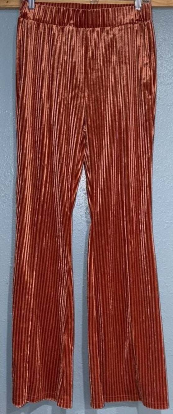 SHEIN EZwear Plissé Velvet Flare Pants